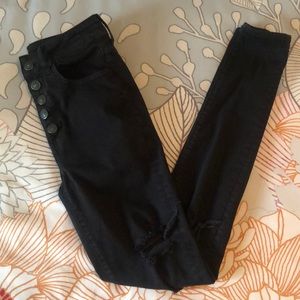 Black skinny jeggings